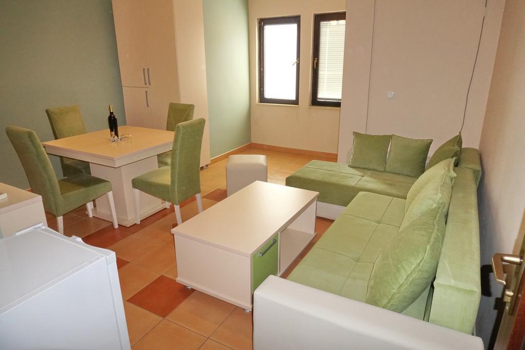 Apartments Ristak Охрид Екстериор снимка
