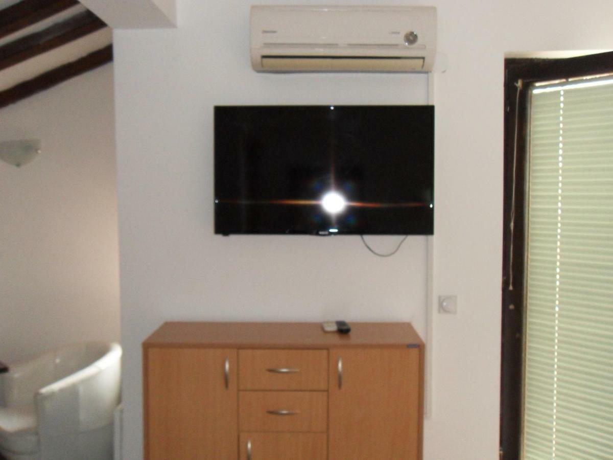 Apartments Ristak Охрид Екстериор снимка